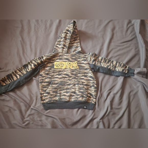 Clothes Bundle - Picture 2 of 5